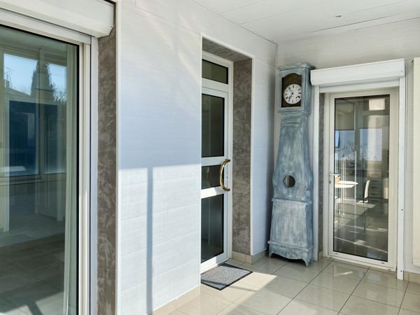 Tournon-sur-Rhône (07300) Villa 180 m² avec piscine et terrain - DPE A - Tournon-sur-Rhône centre-sud