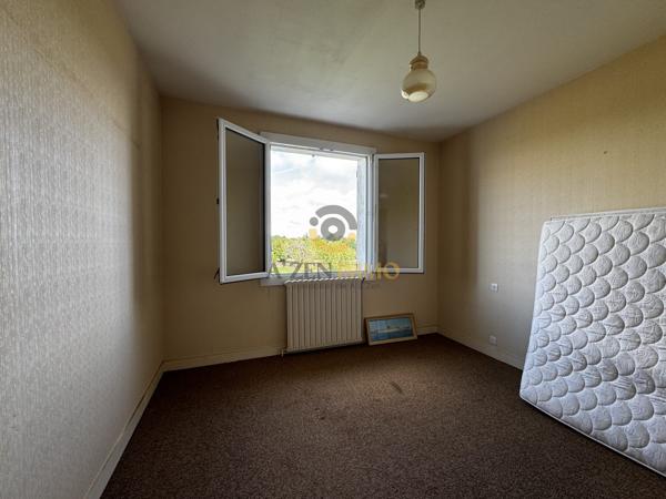 Maison de plain-pied avec seconde maison à rénover et dépendances