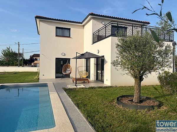 Maison
                                                                                                                                                                                                                                                                                                                        5 pièce(s)                                                                                                                                                                                                          4 chambre(s)                                                                                                                                                                                                          144  m²
