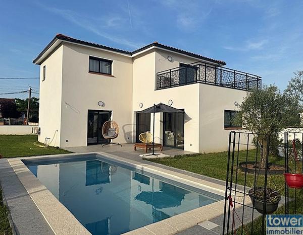 Maison
                                                                                                                                                                                                                                                                                                                        5 pièce(s)                                                                                                                                                                                                          4 chambre(s)                                                                                                                                                                                                          144  m²