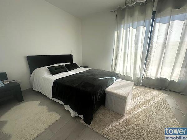 Maison
                                                                                                                                                                                                                                                                                                                        5 pièce(s)                                                                                                                                                                                                          4 chambre(s)                                                                                                                                                                                                          144  m²