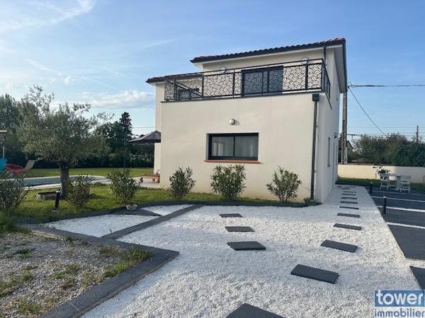 Maison
                                                                                                                                                                                                                                                                                                                        5 pièce(s)                                                                                                                                                                                                          4 chambre(s)                                                                                                                                                                                                          144  m²
