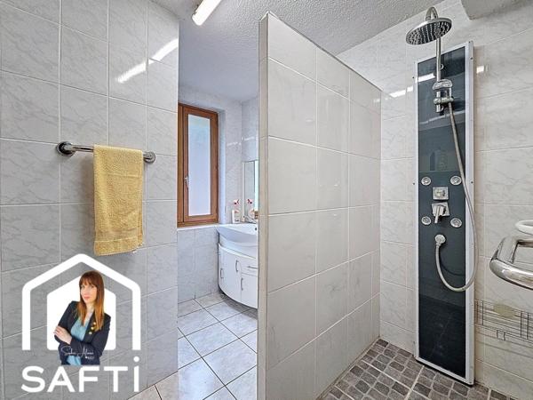 Maison de ville à fort potentiel – 135 m² sur 4 niveaux avec vue dégagée