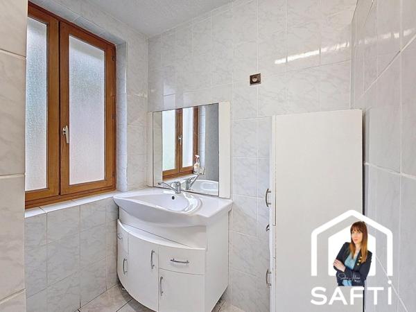 Maison de ville à fort potentiel – 135 m² sur 4 niveaux avec vue dégagée