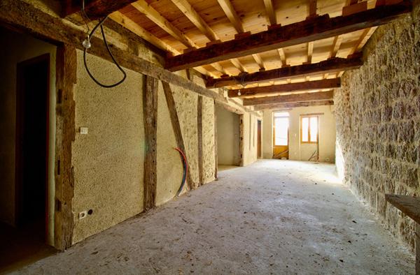 Maison à vendre à Astaffort - 8 pièces avec fort potentiel de rénovation