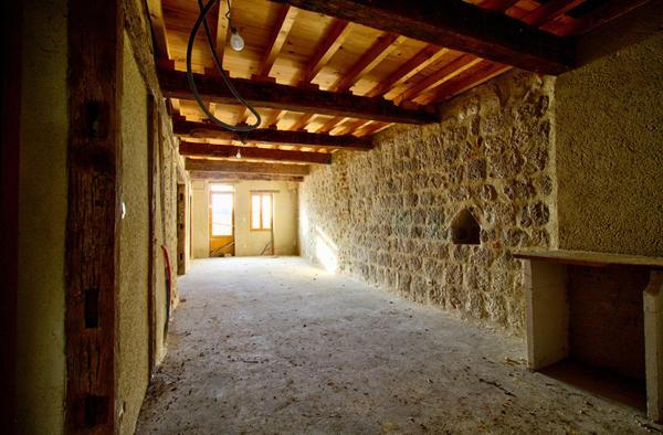 Maison à vendre à Astaffort - 8 pièces avec fort potentiel de rénovation