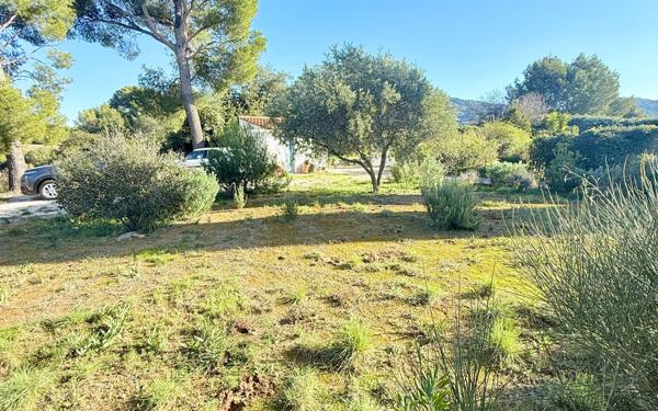 Maison à vendre    4 pièces •  Saint-Cyr-sur-Mer