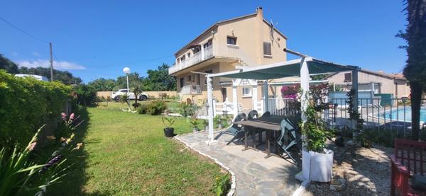 Maison divisé en 2 appartements T4, T2 indépendant et piscine –SANTA LUCIA DI MORIANI (20230)