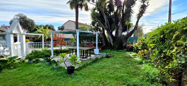 Maison divisé en 2 appartements T4, T2 indépendant et piscine –SANTA LUCIA DI MORIANI (20230)