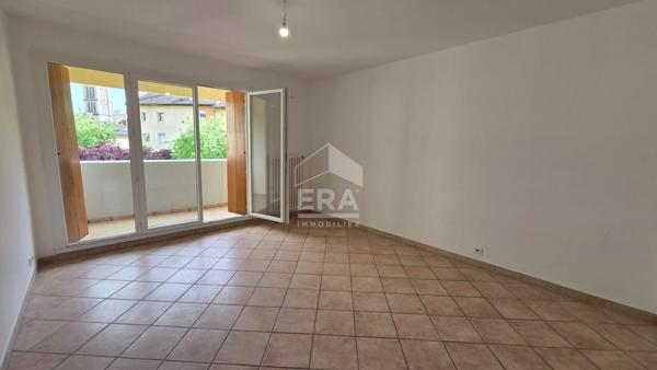 Appartement Amberieu En Bugey 3 pièce(s), T3, garage, balcon