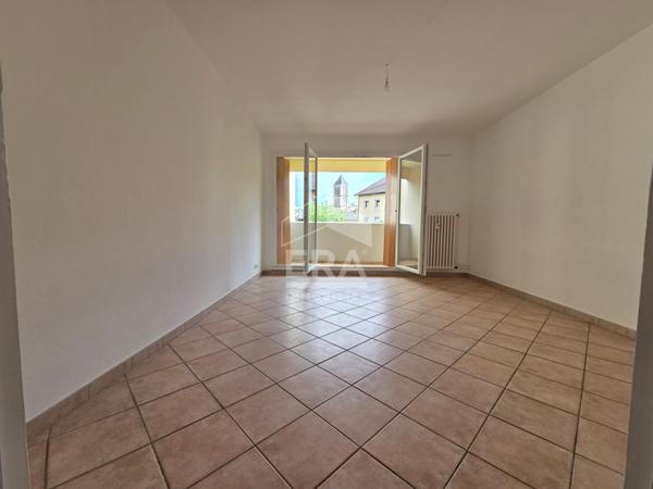 Appartement Amberieu En Bugey 3 pièce(s), T3, garage, balcon