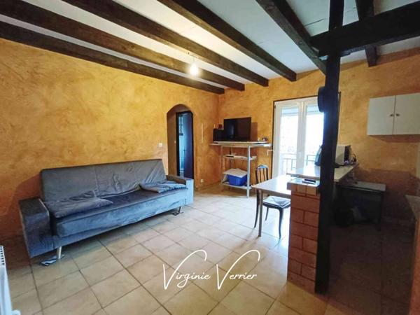 Bien immobilier à vendre 7 pièces de 200 m²