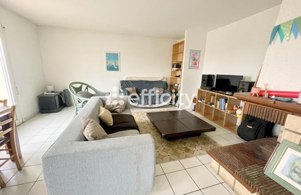 Immeuble 10 pièces - 210 m²