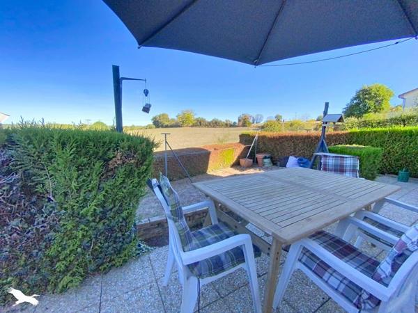 Maison à vendre 149 800 € Chabanais 5 p 105 m² DPE C