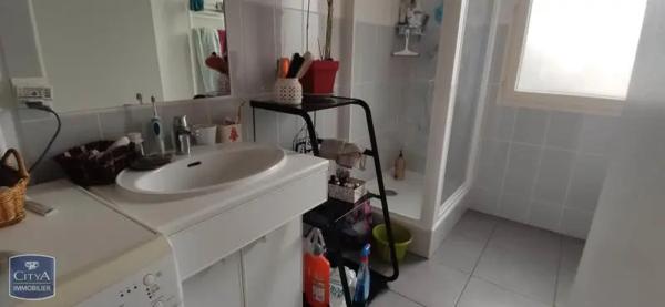 Appartement à louer 2 pièces 32.43m² Poitiers (86000)
