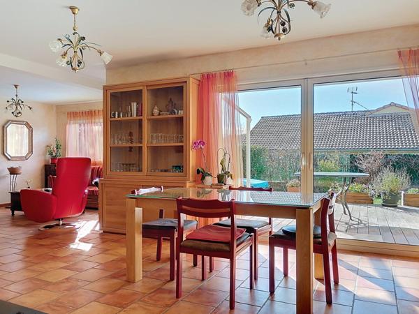 La maison du bonheur est ici!!  A VOIR ABSOLUMENT!!