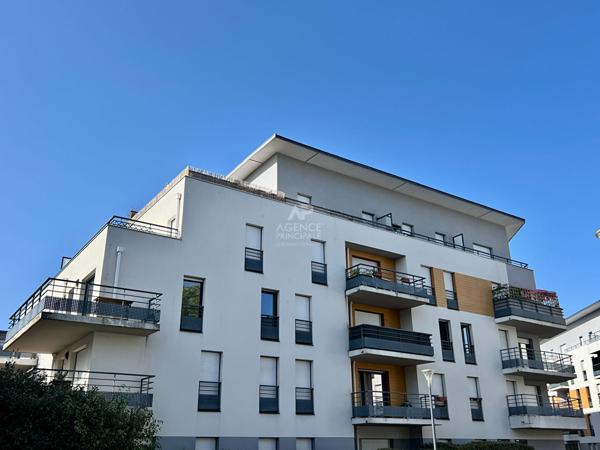 Studio à vendre à Saint-Ouen-l'Aumône - Dernier étage avec terrasse 145 000 € **  - Référence  11291