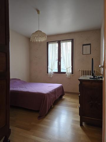 À vendre - Maison individuelle, 6 pièces située à Brunoy (91800)