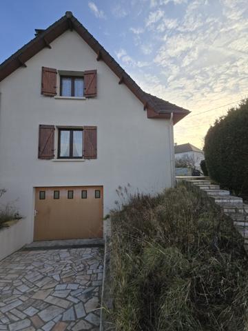 À vendre - Maison individuelle, 6 pièces située à Brunoy (91800)