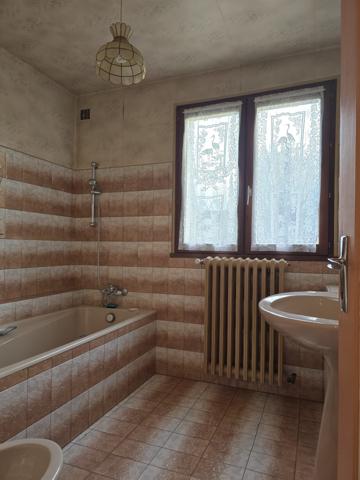 À vendre - Maison individuelle, 6 pièces située à Brunoy (91800)