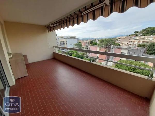 Appartement à louer 2 pièces 43.36m² Saint-Laurent-du-Var (06700)