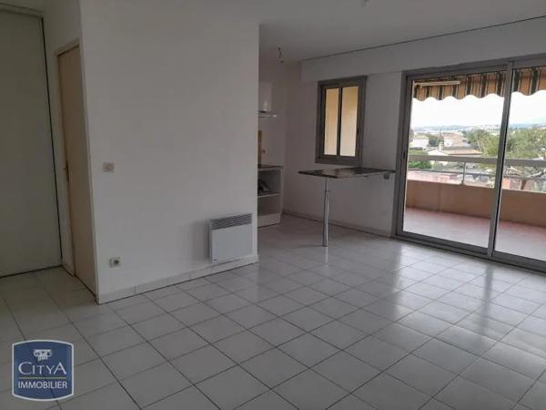 Appartement à louer 2 pièces 43.36m² Saint-Laurent-du-Var (06700)