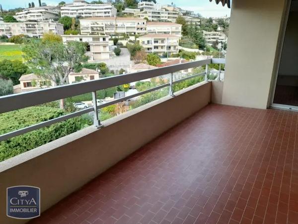 Appartement à louer 2 pièces 43.36m² Saint-Laurent-du-Var (06700)