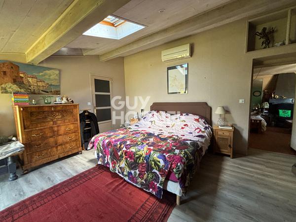 Maison avec dépendance à Boffres sur 31 hectares de terrain