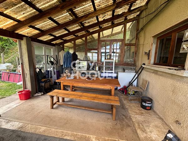 Maison avec dépendance à Boffres sur 31 hectares de terrain