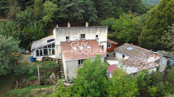 Maison avec dépendance à Boffres sur 31 hectares de terrain