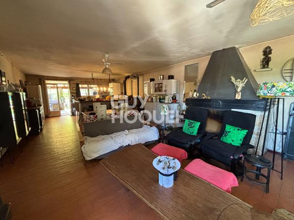 Maison avec dépendance à Boffres sur 31 hectares de terrain