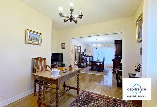 Is-sur-Tille – Maison familiale parfaitement entretenue avec beaux volumes