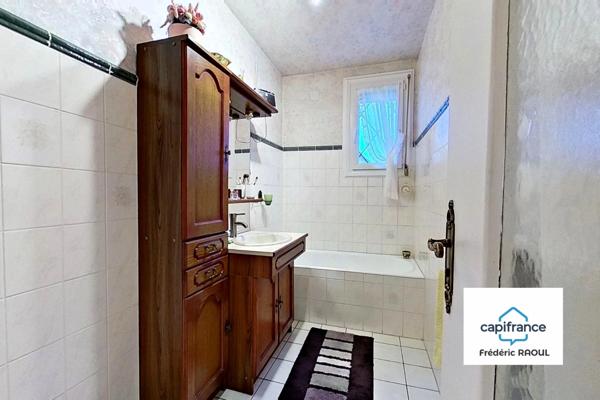 Is-sur-Tille – Maison familiale parfaitement entretenue avec beaux volumes