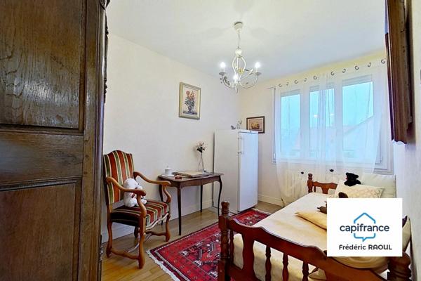 Is-sur-Tille – Maison familiale parfaitement entretenue avec beaux volumes