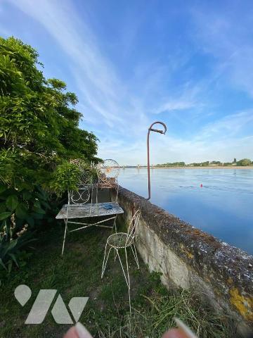  Maison Napoléonienne à Ingrandes-sur-Loire : Élégance et Modernité au Bord de la Loire