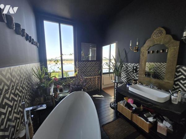  Maison Napoléonienne à Ingrandes-sur-Loire : Élégance et Modernité au Bord de la Loire