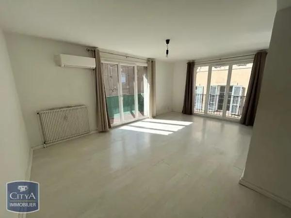 Appartement à louer 2 pièces 53.8m²