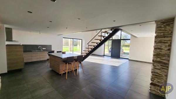 Location maison La Regrippiere : 1 235 € - AJP Immobilier Clisson