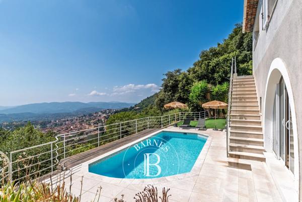Grasse, Villa 5 Chambres -  221 m² à vendre