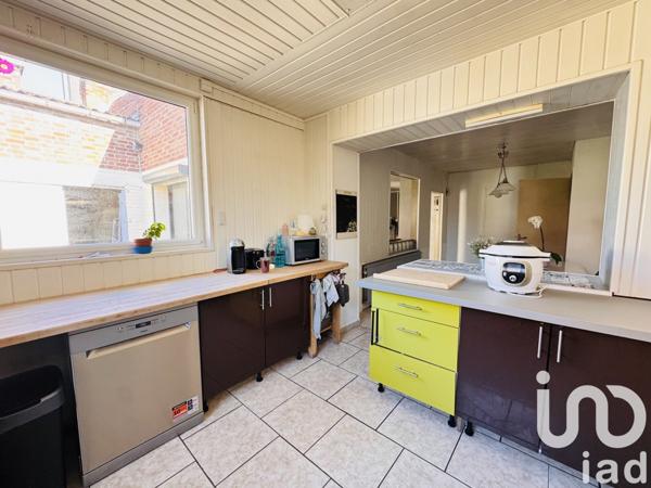 Maison 8 pièces de 201 m² à Sin-le-Noble (59450)