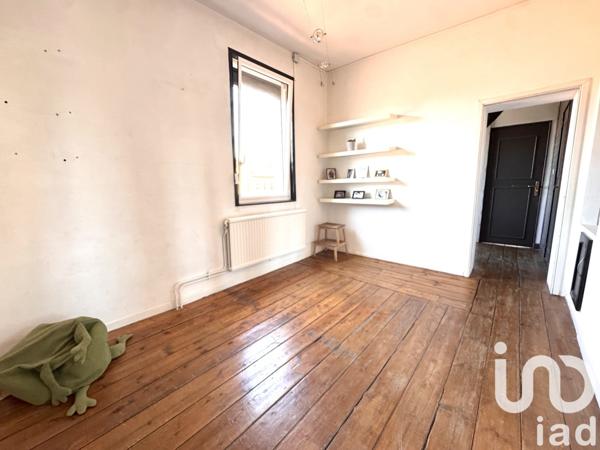 Maison 8 pièces de 201 m² à Sin-le-Noble (59450)