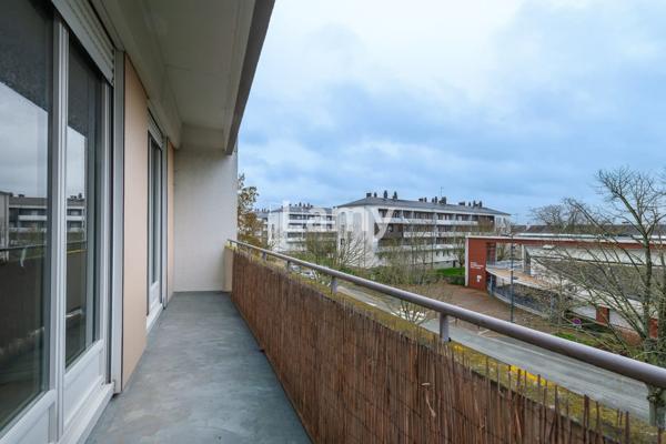 Appartement t3 + terrasses + parking collectif