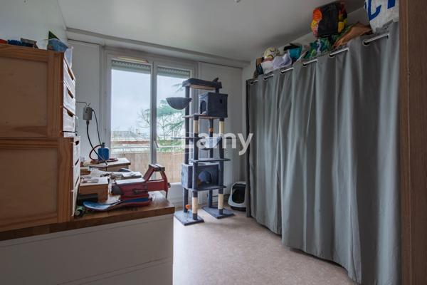 Appartement t3 + terrasses + parking collectif