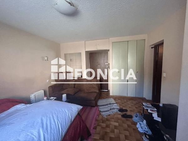 Location Studio 22.2 m² - 5 RUE DAUPHINE Manosque 04100