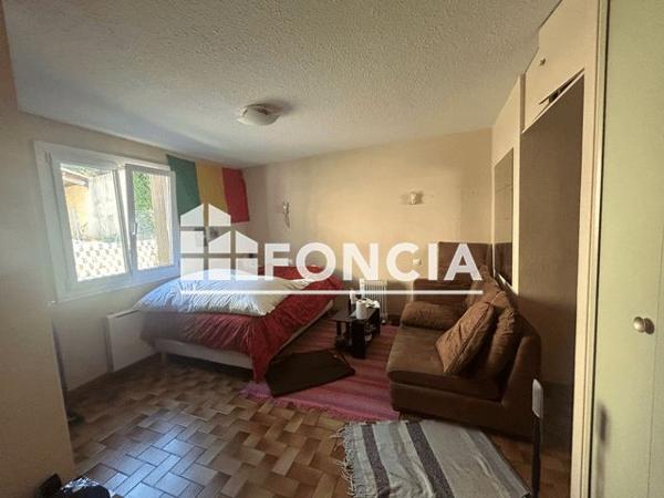 Location Studio 22.2 m² - 5 RUE DAUPHINE Manosque 04100