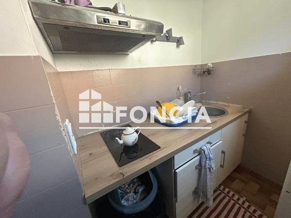 Location Studio 22.2 m² - 5 RUE DAUPHINE Manosque 04100