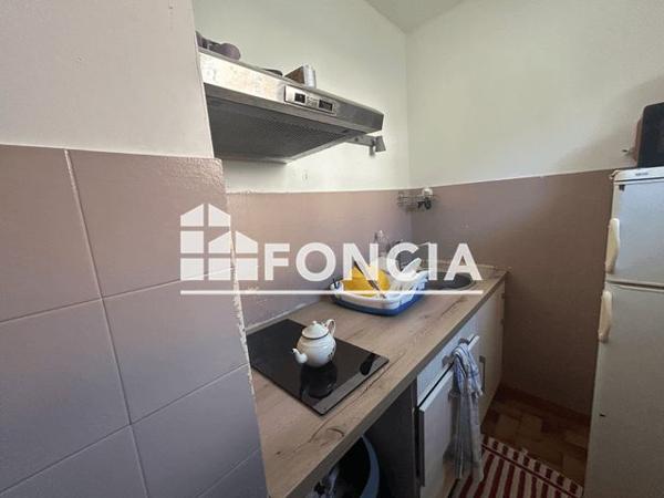 Location Studio 22.2 m² - 5 RUE DAUPHINE Manosque 04100