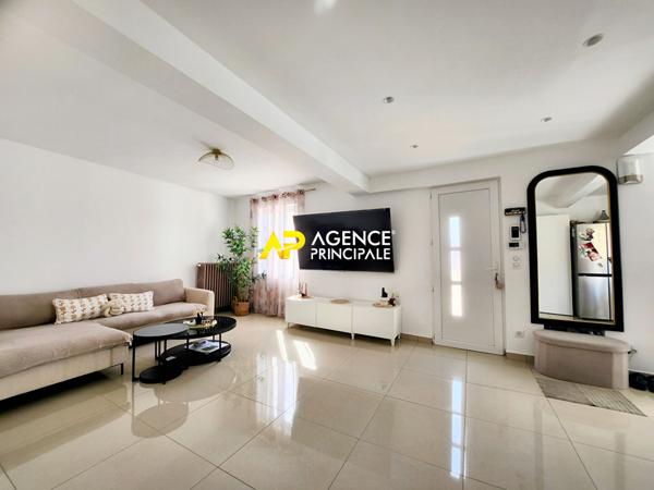 ARGENTEUIL,15 minutes gare, maison 7 pièces, 3 chambres avec la possibilité d'en aménager 2 autres €424 000 ** - Référence 4413