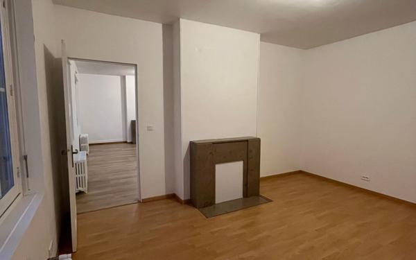 Appartement à louer    2 pièces • 77 m2 Amiens