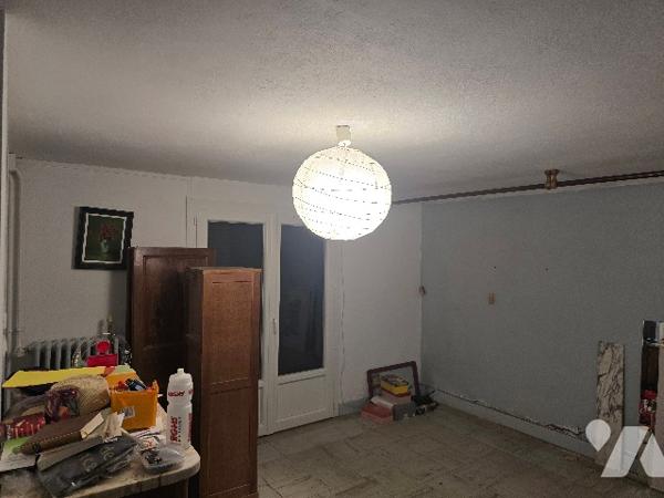 Maison élevée sur sous sol de 154 m² sur terrain de 229 m².